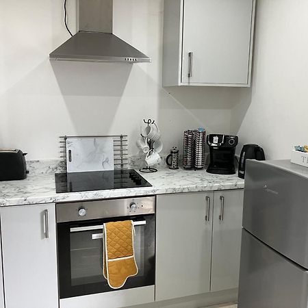 Lancing Apartments - Spacious 2 Bed - Sleeps 6 - Burnham Village Slough Eksteriør bilde